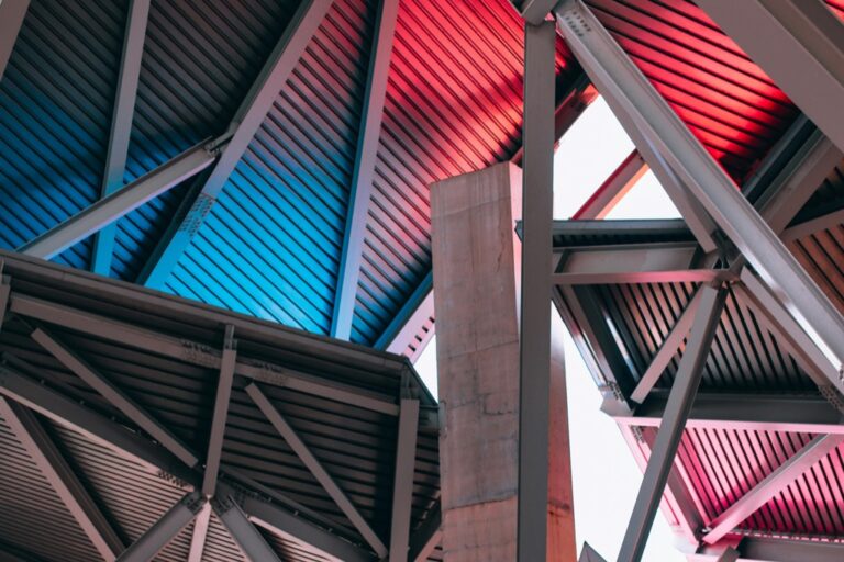 7 Roof Truss Designs That Transform Architectural Impossibilities